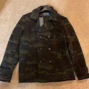 Brand new Slate and Stone jacket. Pea coat size L